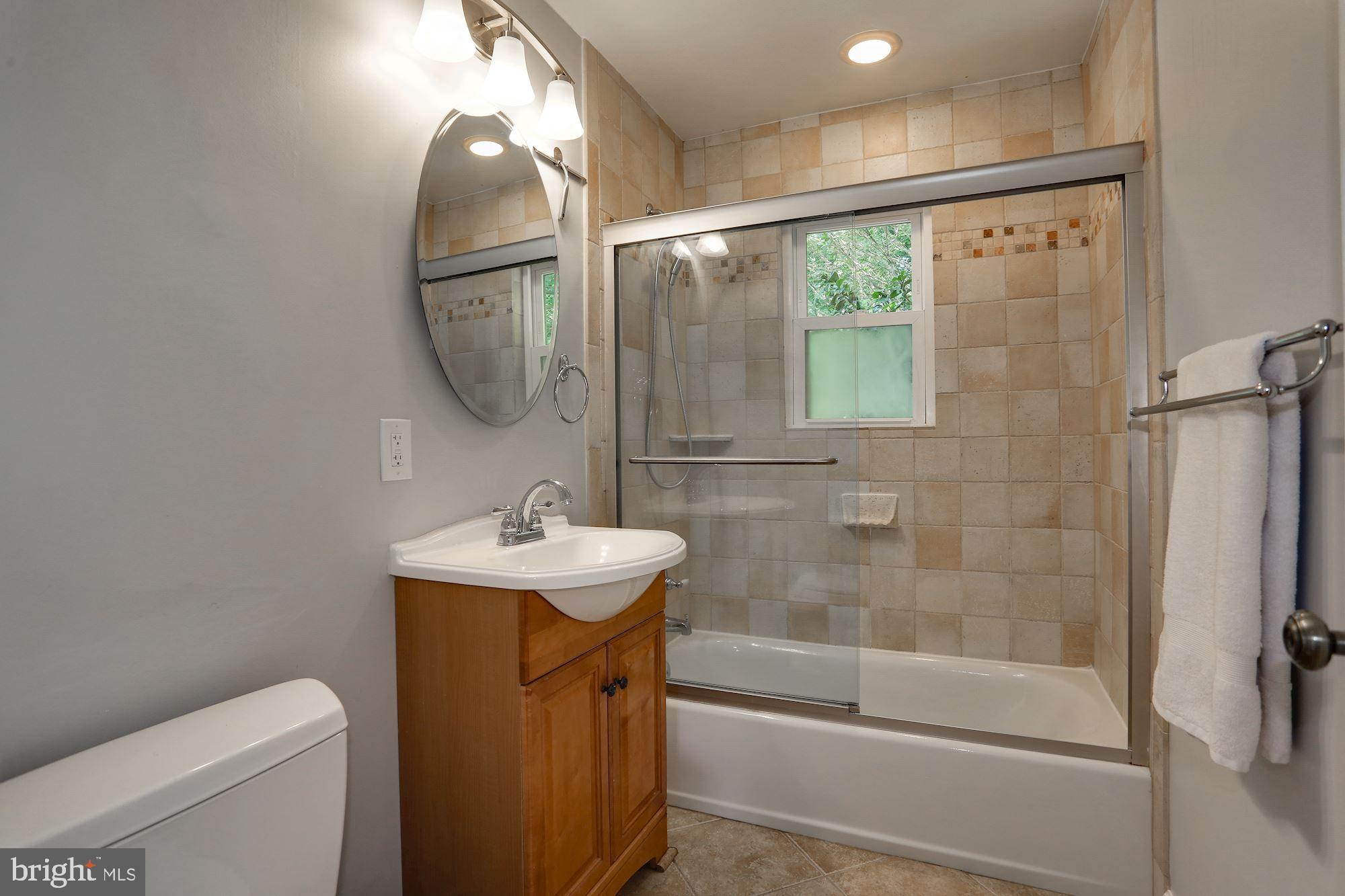 WELLINGTON HEIGHTS - Residential