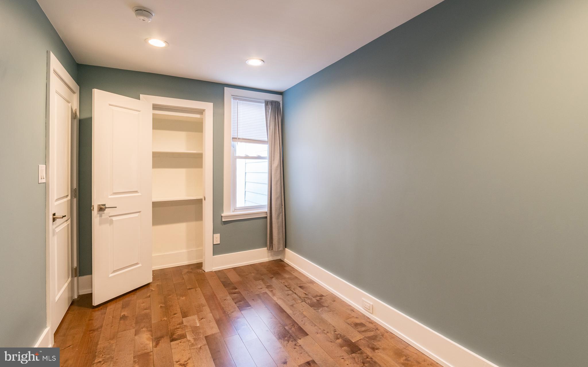 POINT BREEZE - Residential Lease