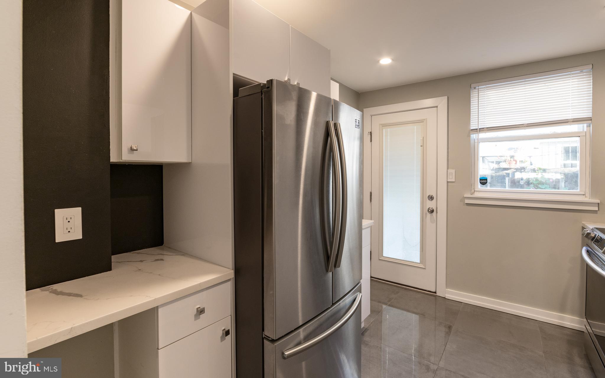 POINT BREEZE - Residential Lease