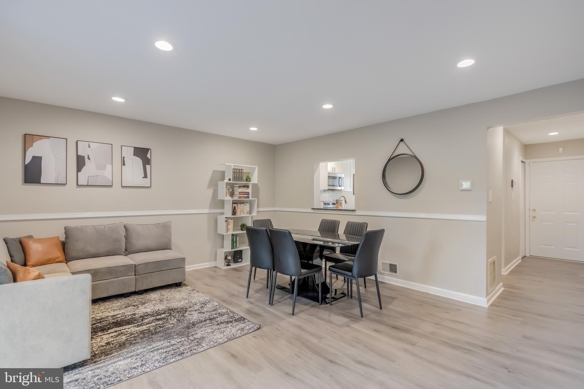 KINGS RANSOM CONDO - Residential