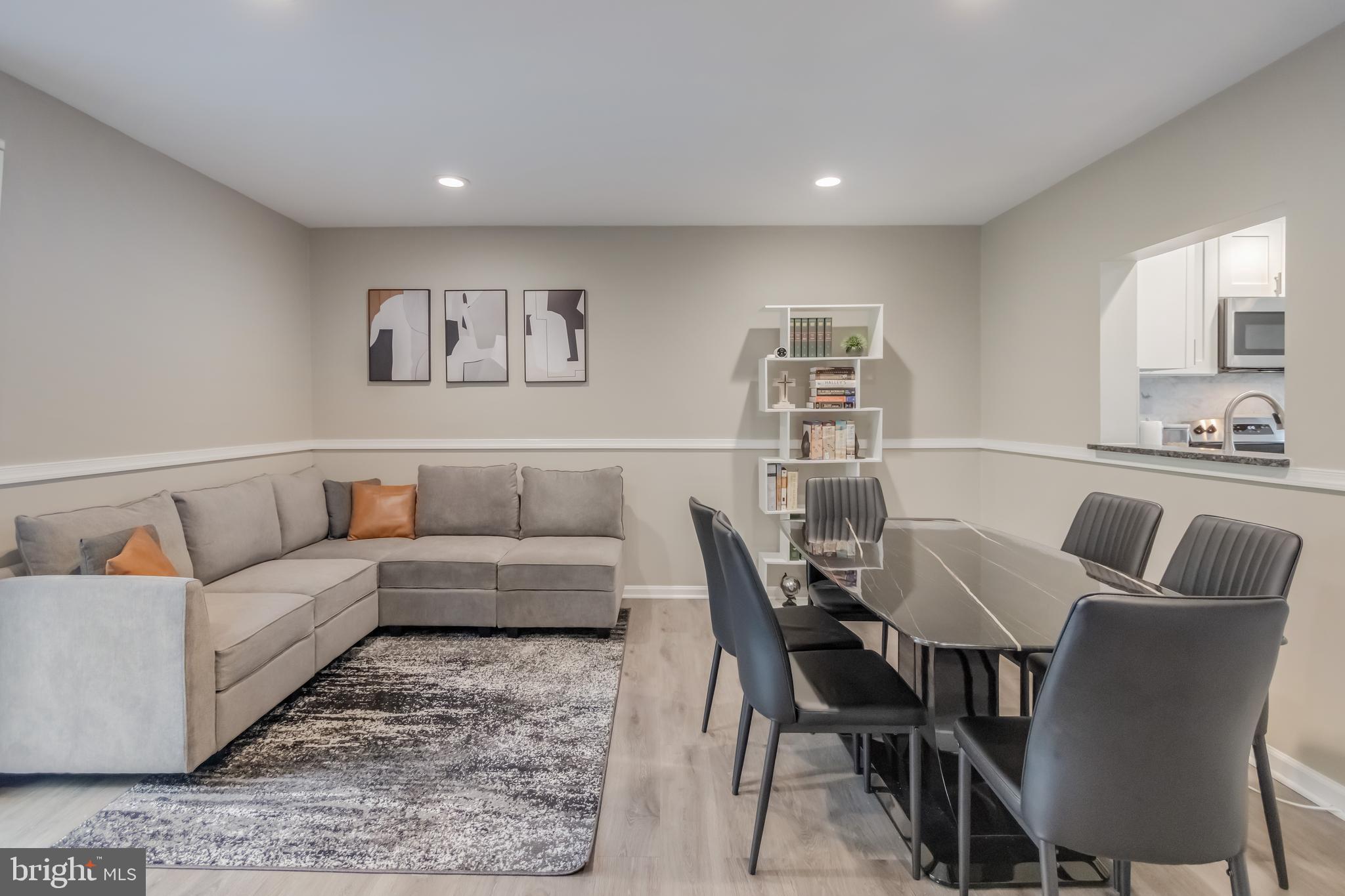 KINGS RANSOM CONDO - Residential