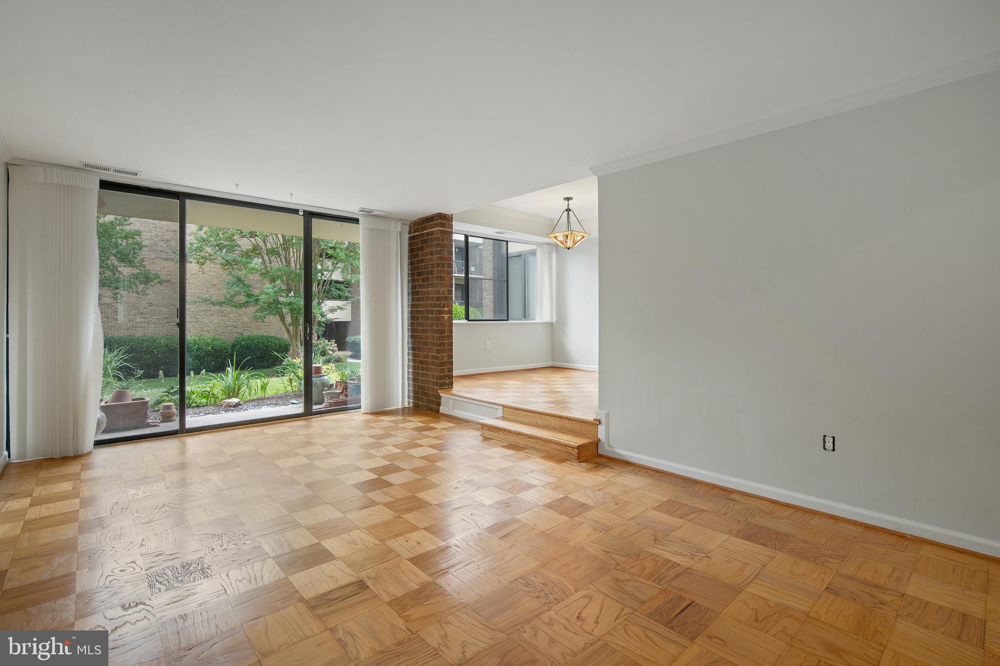 AMERICANA FINMARK - Residential