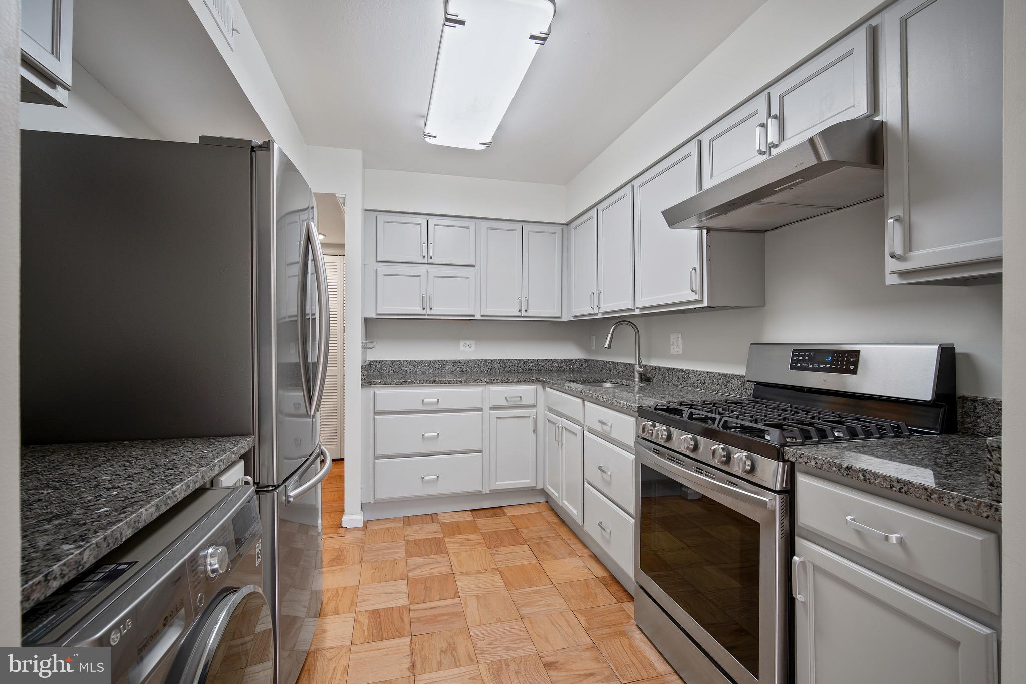 AMERICANA FINMARK - Residential