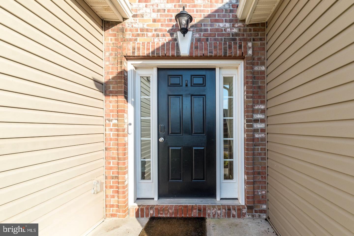 1092 MEADOWVIEW DRIVE CV 24