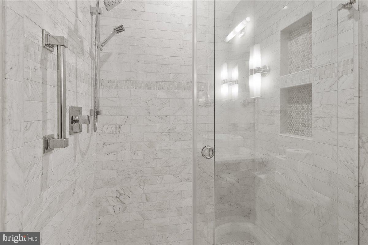 WALKER SQUARE CONDOS - Residential Lease