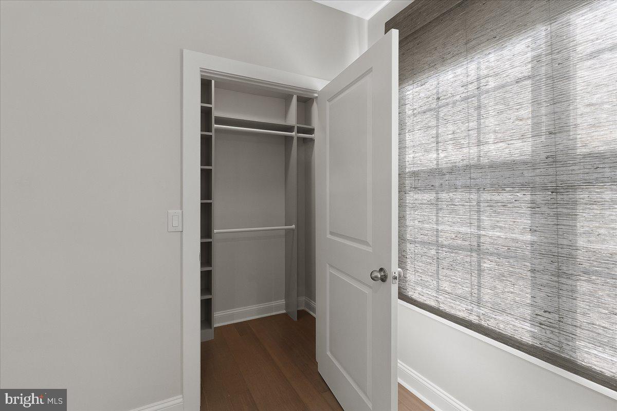 WALKER SQUARE CONDOS - Residential Lease