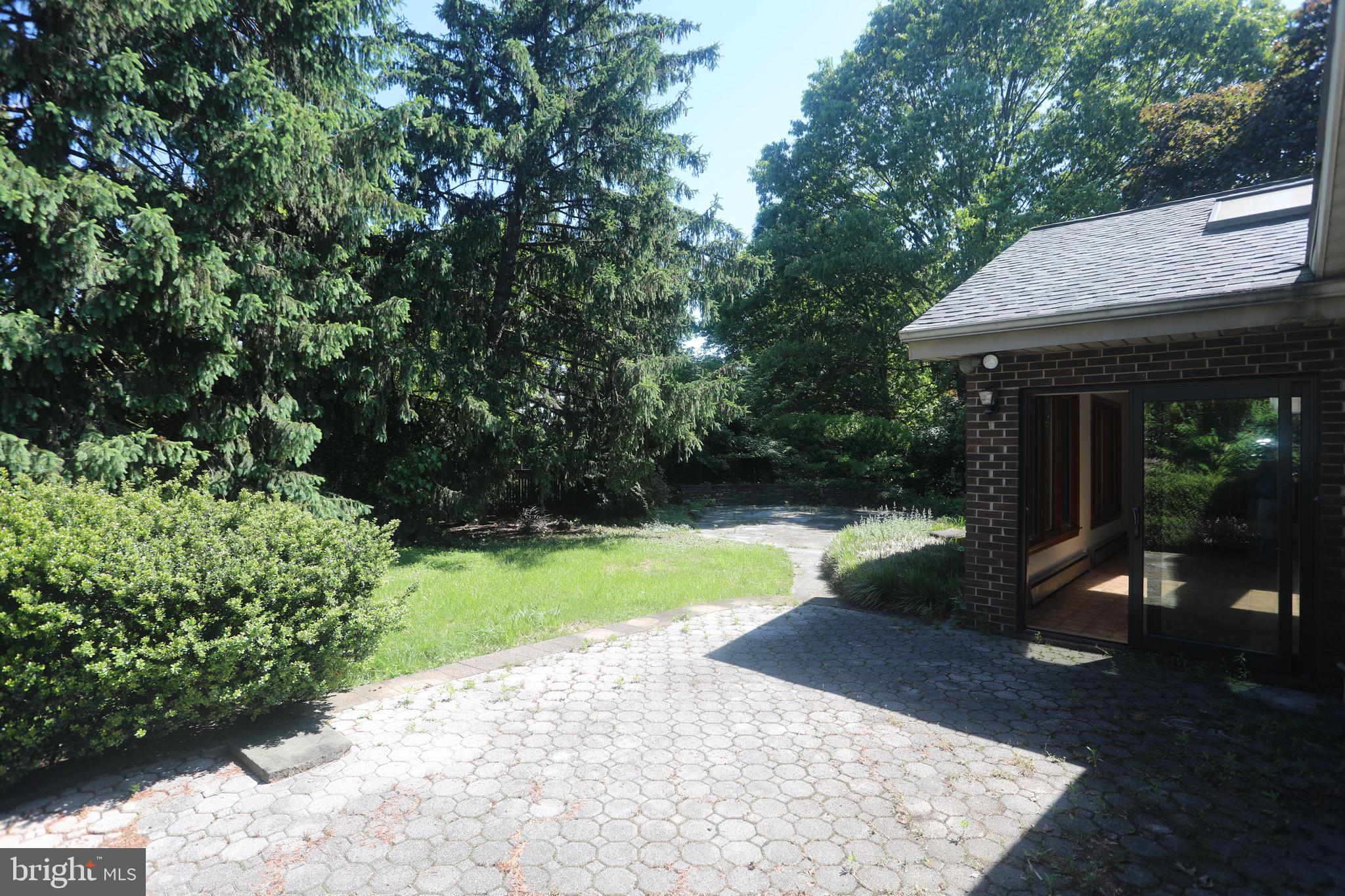 ANDORICK ACRES - Residential Lease