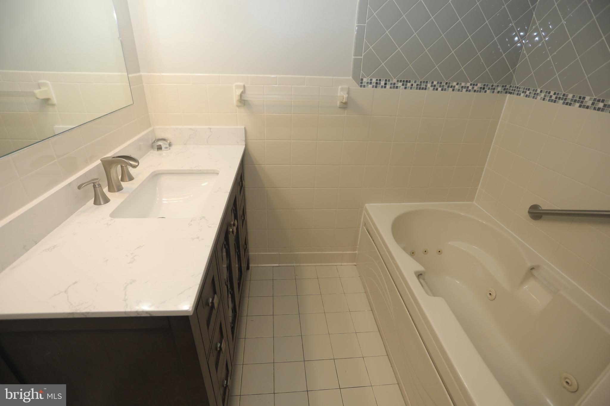 ANDORICK ACRES - Residential Lease