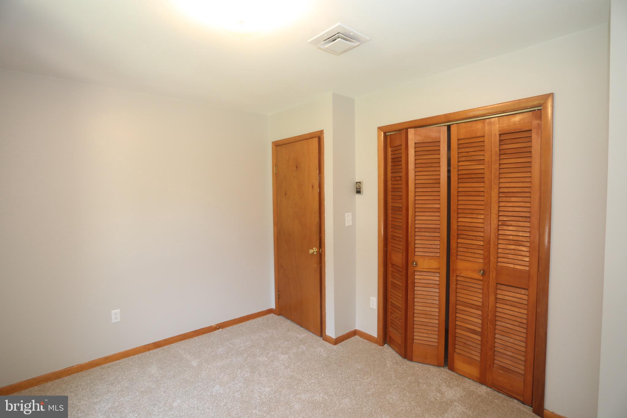 ANDORICK ACRES - Residential Lease