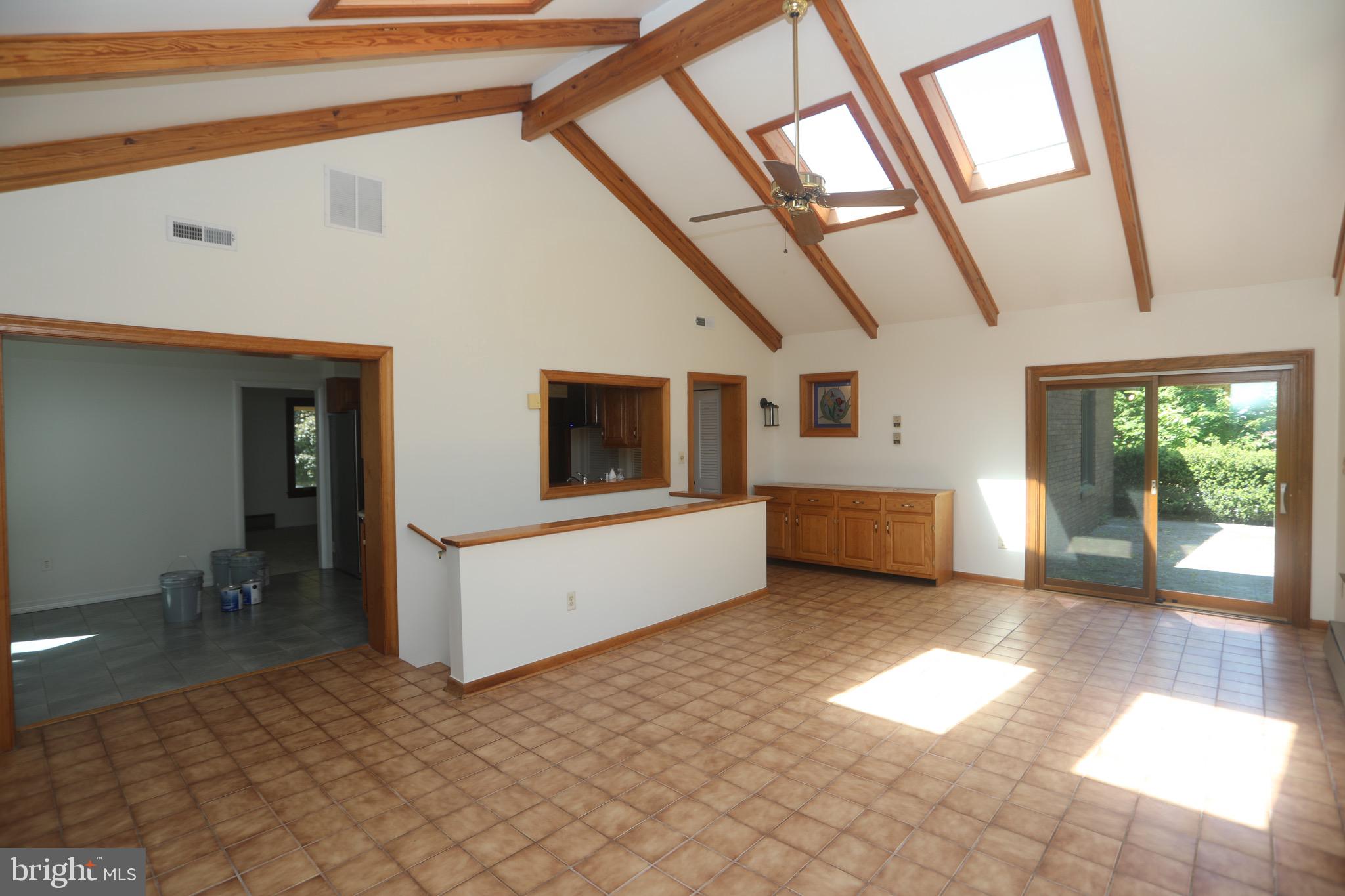 ANDORICK ACRES - Residential Lease