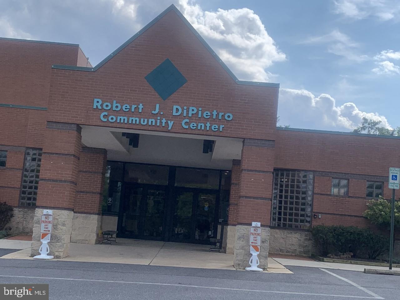 VISTAS AT LAUREL LAKES - Residential Lease