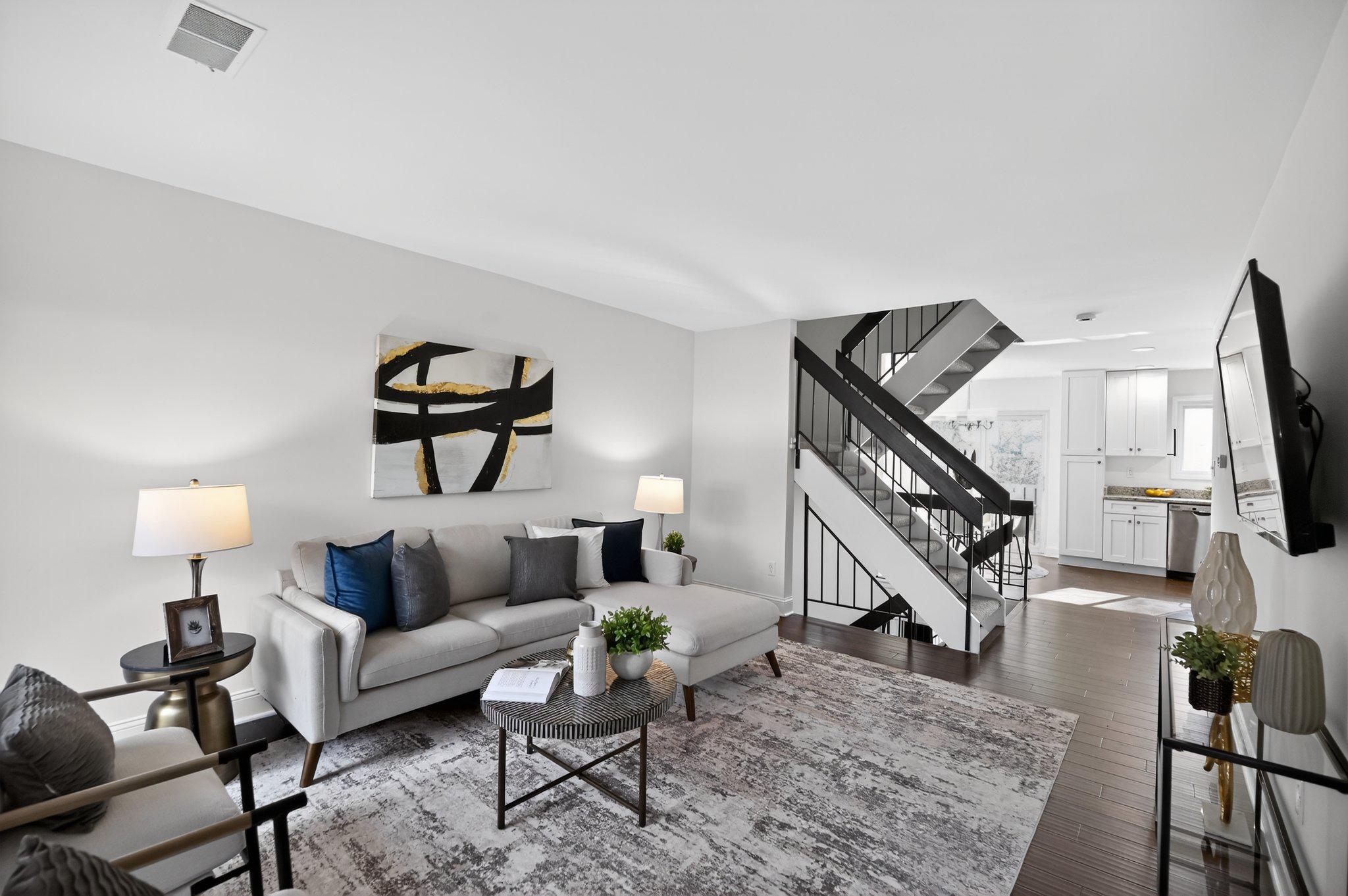 RESTON - Residential