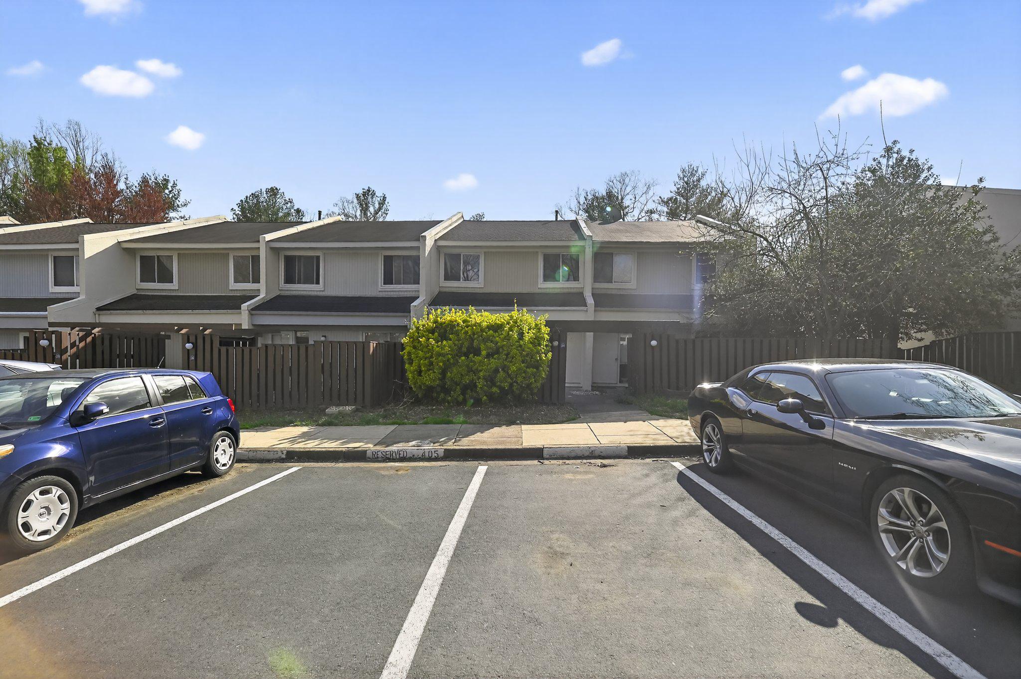 RESTON - Residential