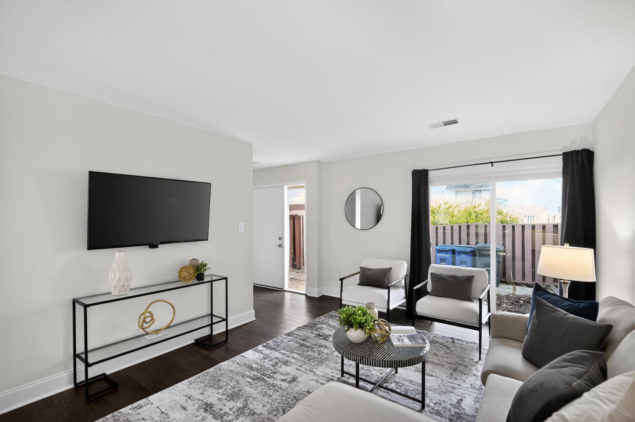 RESTON - Residential