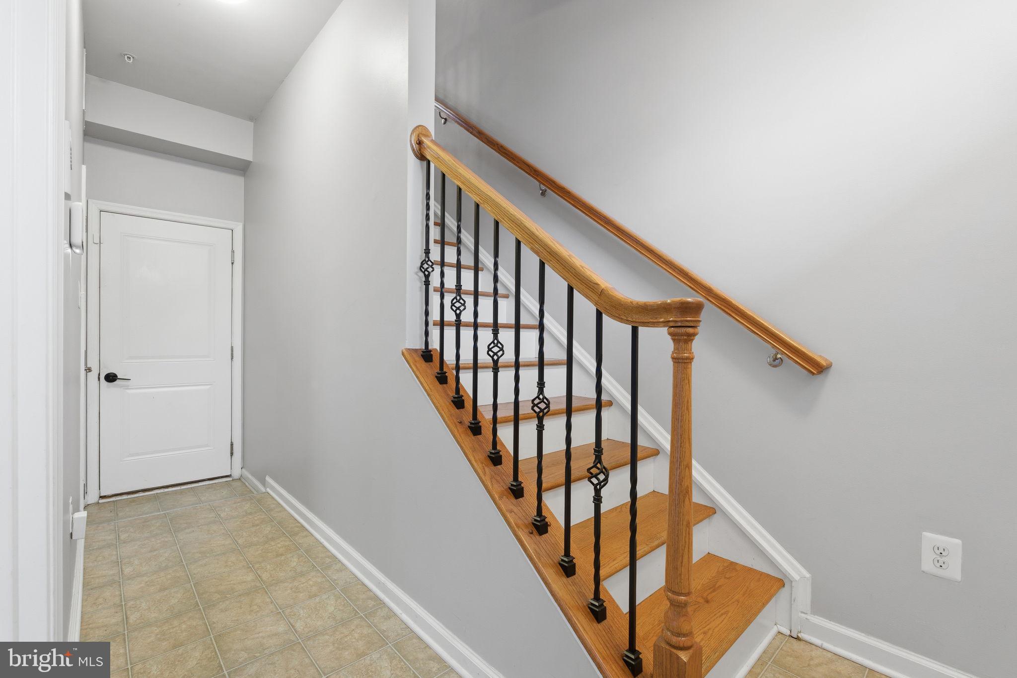 O'DONNELL SQUARE - Residential Lease