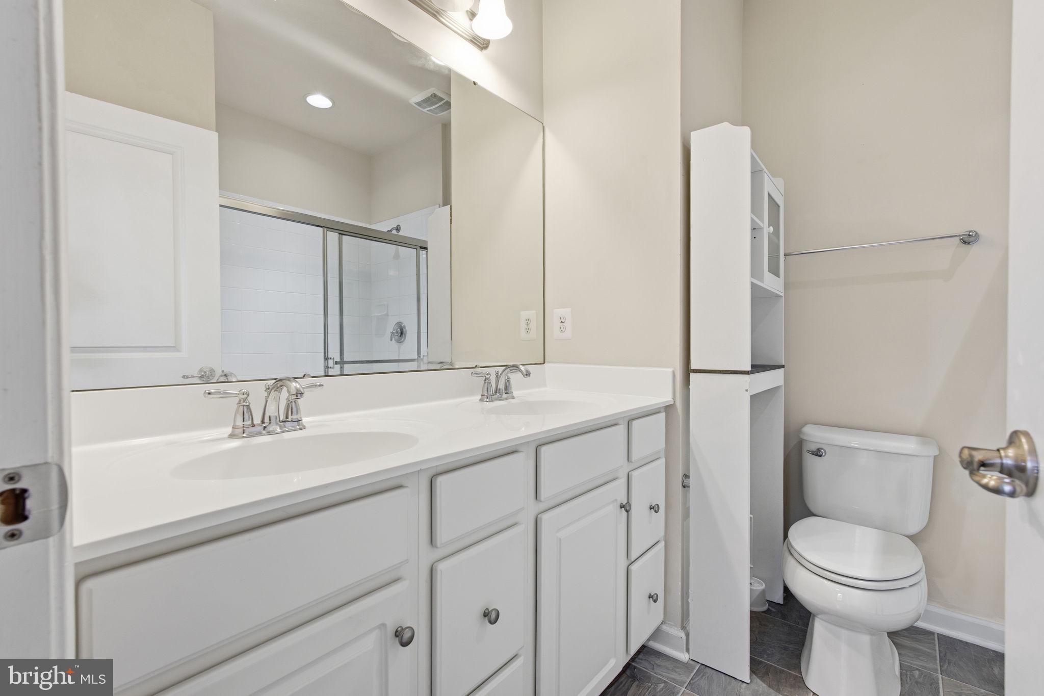 O'DONNELL SQUARE - Residential Lease