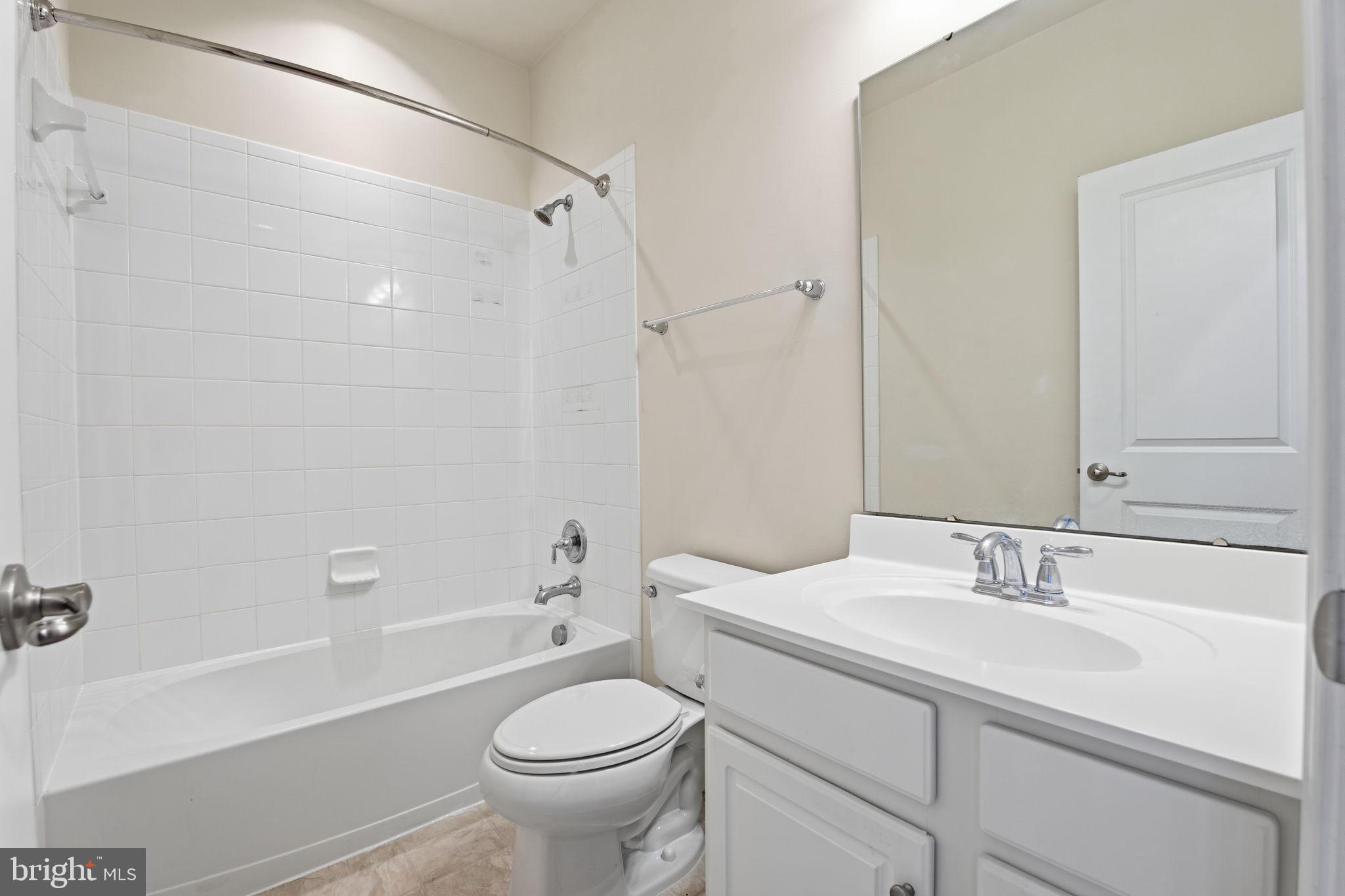 O'DONNELL SQUARE - Residential Lease