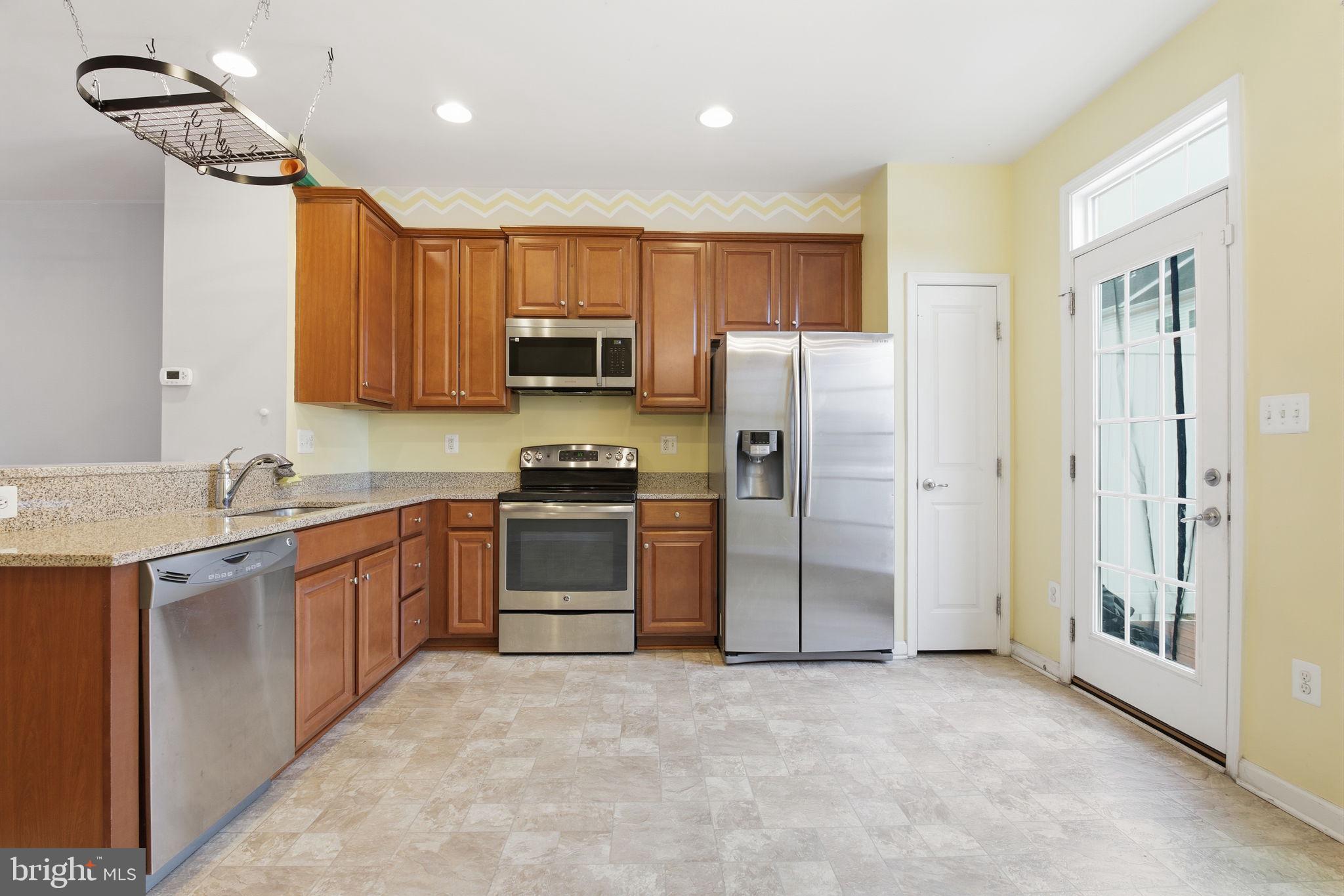 O'DONNELL SQUARE - Residential Lease