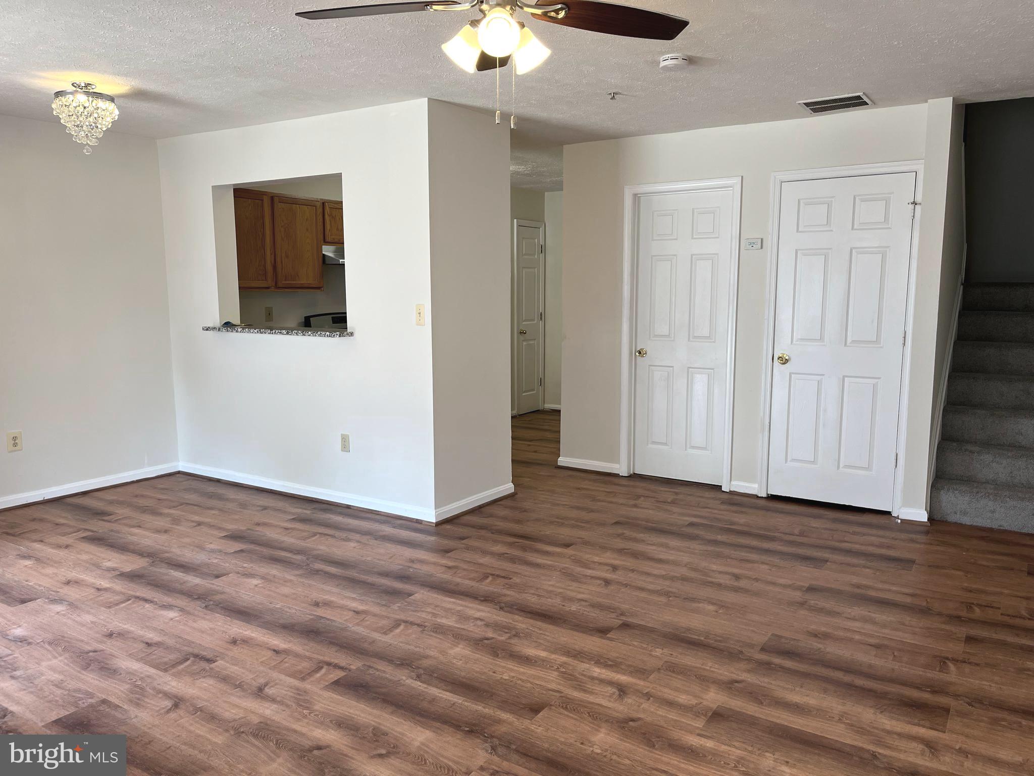 COLUMBIA PARK - Residential Lease