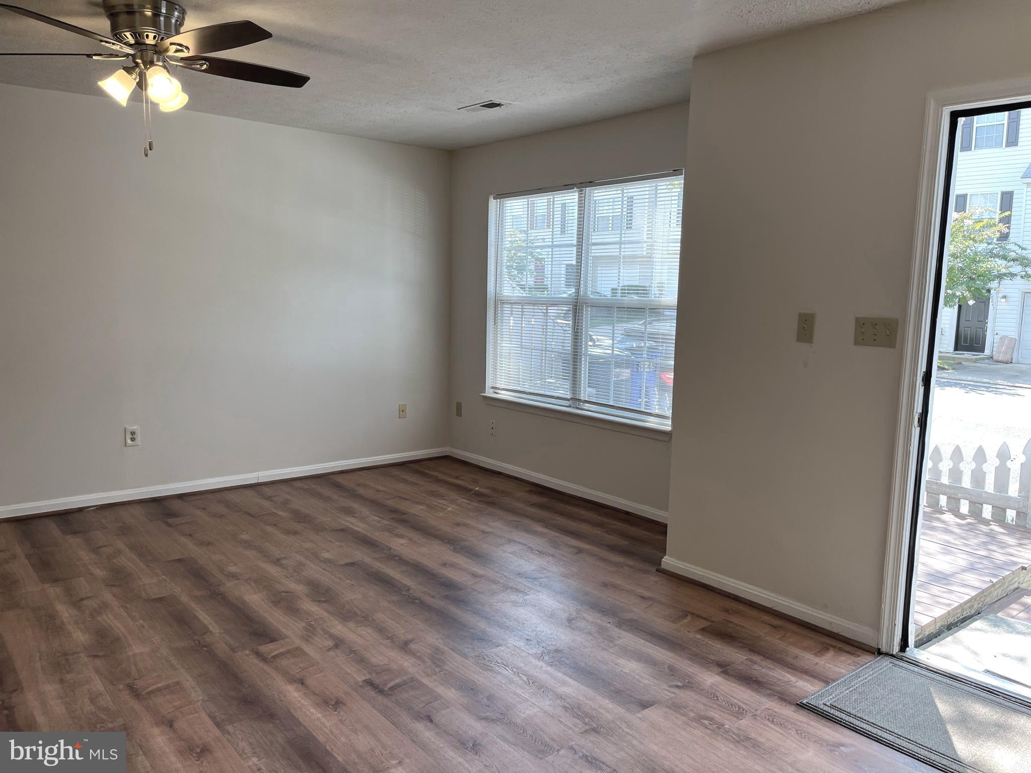 COLUMBIA PARK - Residential Lease