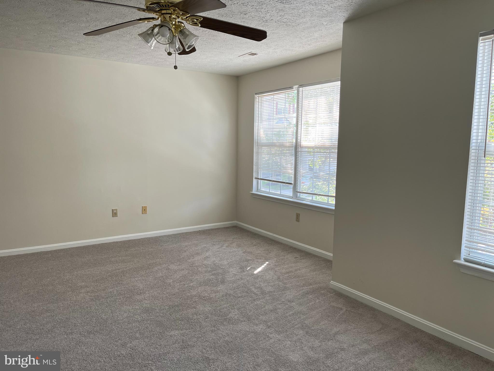 COLUMBIA PARK - Residential Lease