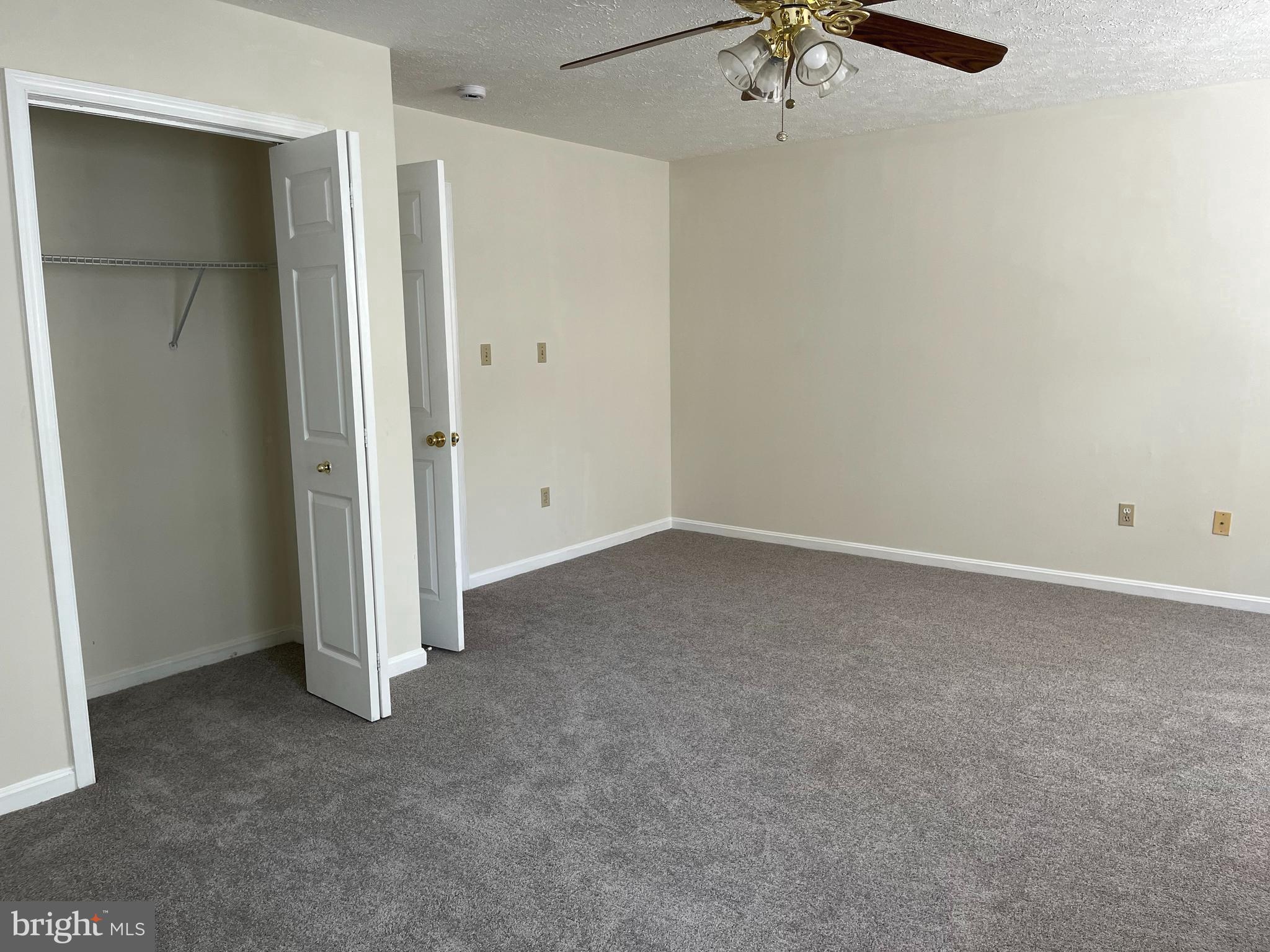 COLUMBIA PARK - Residential Lease