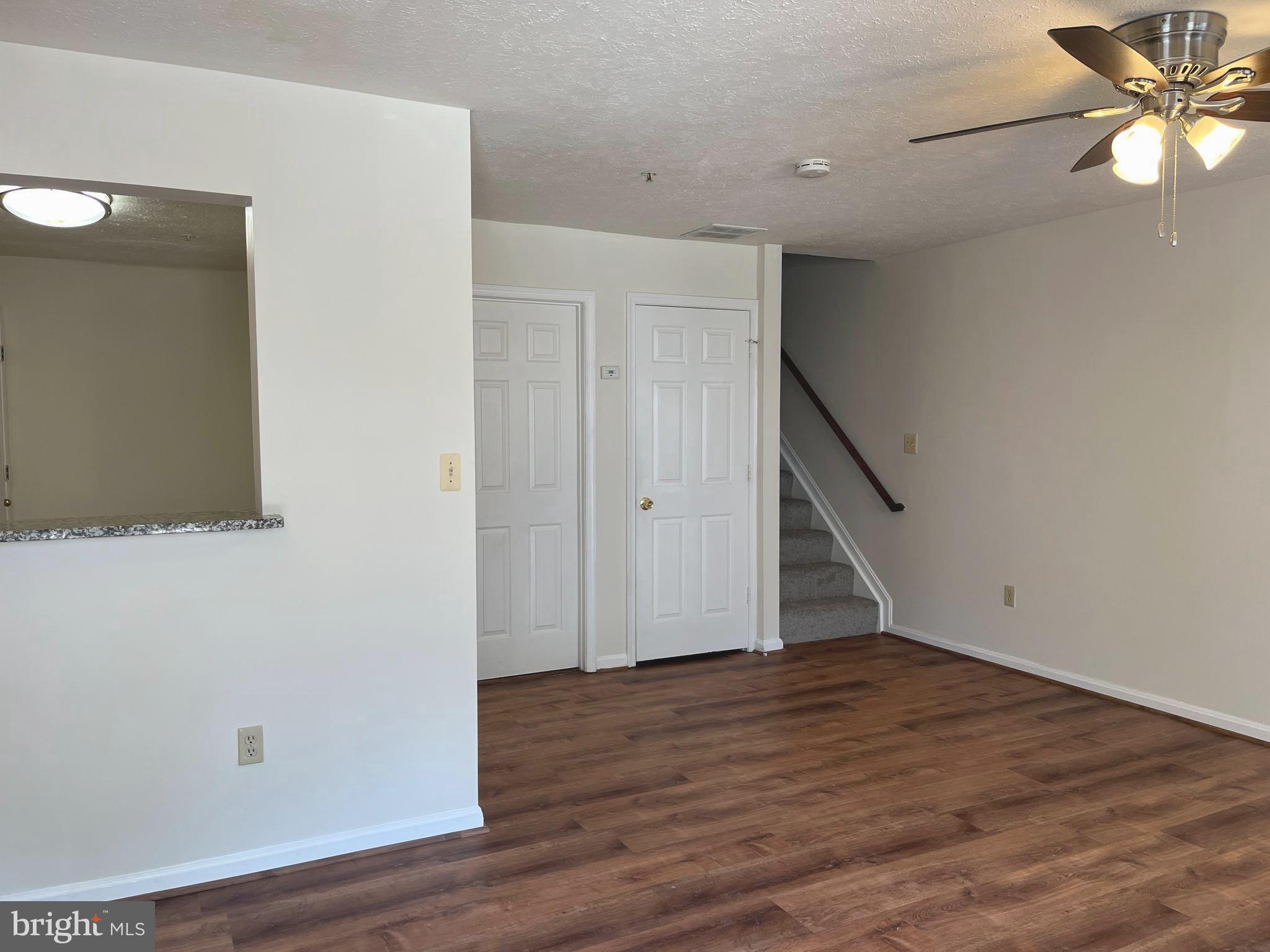 COLUMBIA PARK - Residential Lease