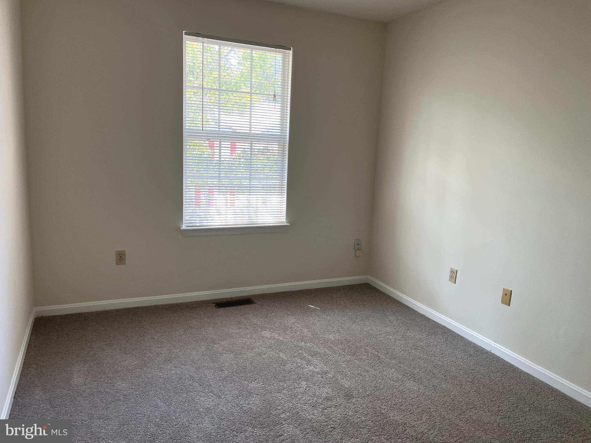 COLUMBIA PARK - Residential Lease