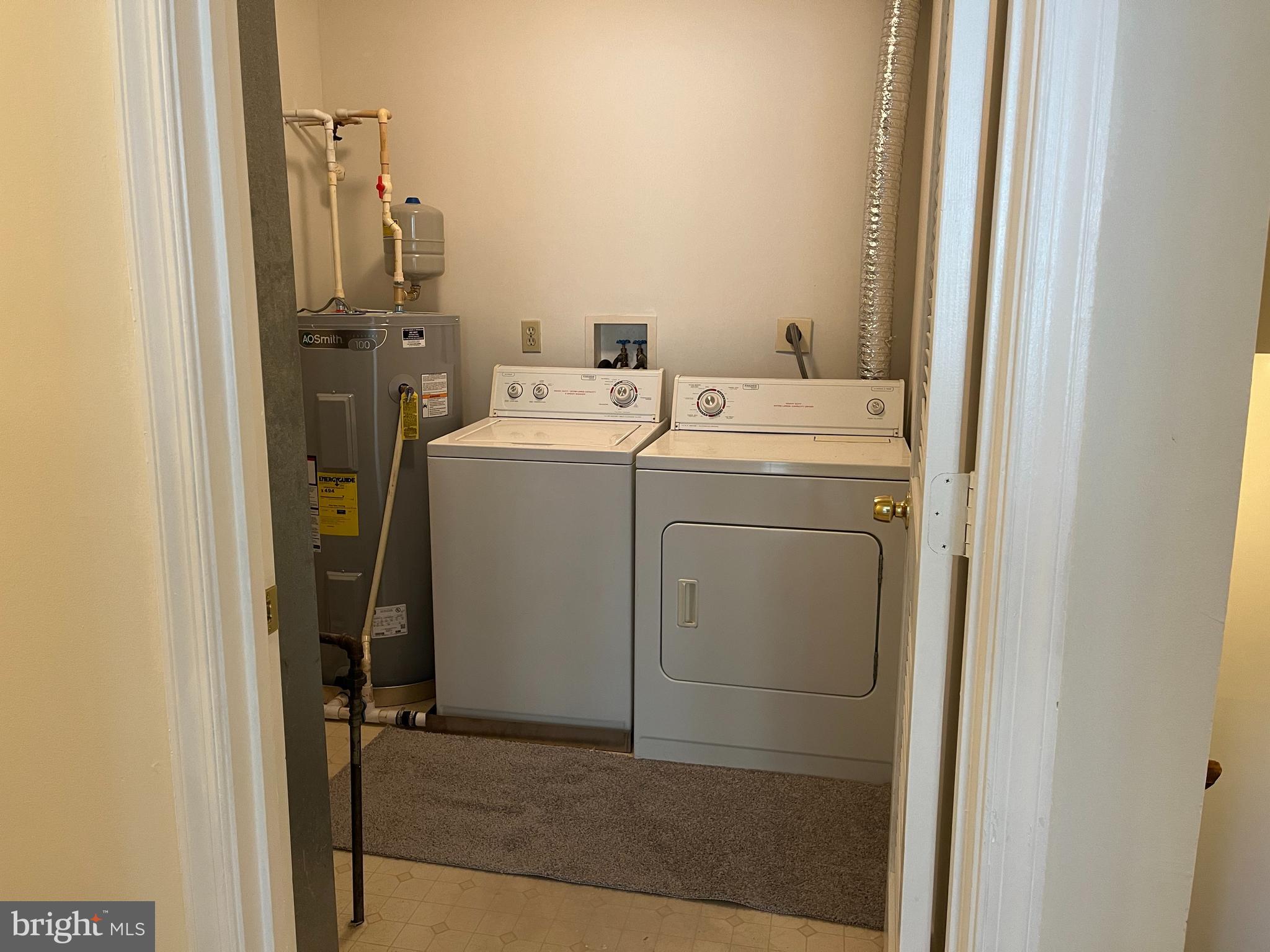 COLUMBIA PARK - Residential Lease