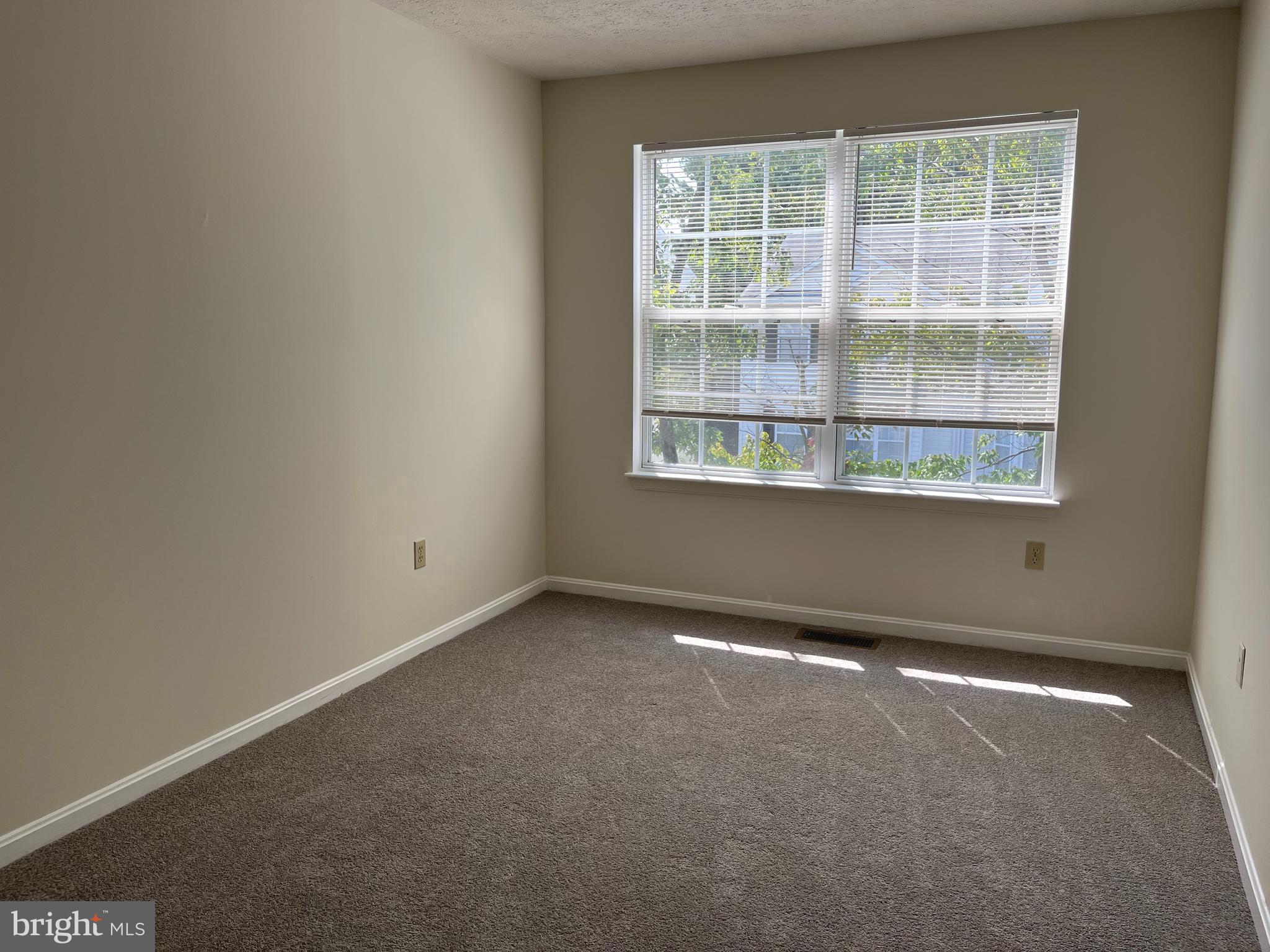 COLUMBIA PARK - Residential Lease