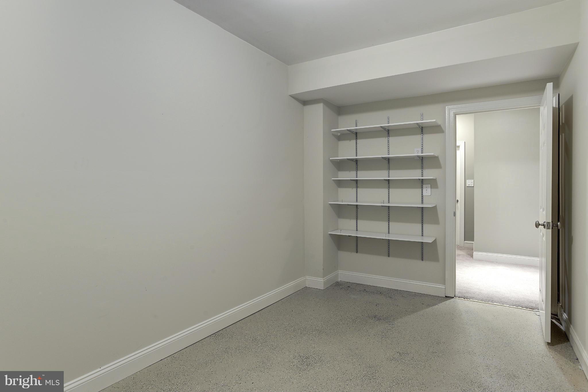 WOODMONT - Residential