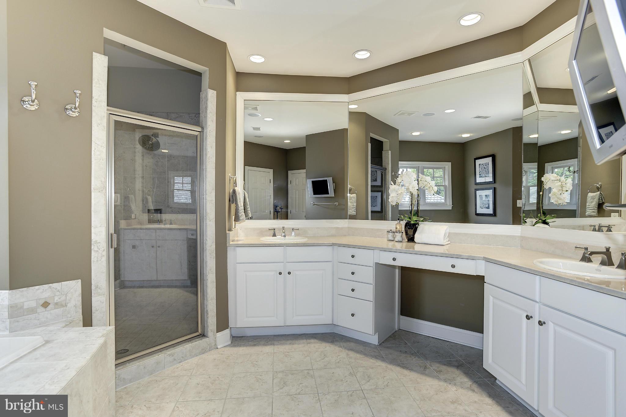 WOODMONT - Residential