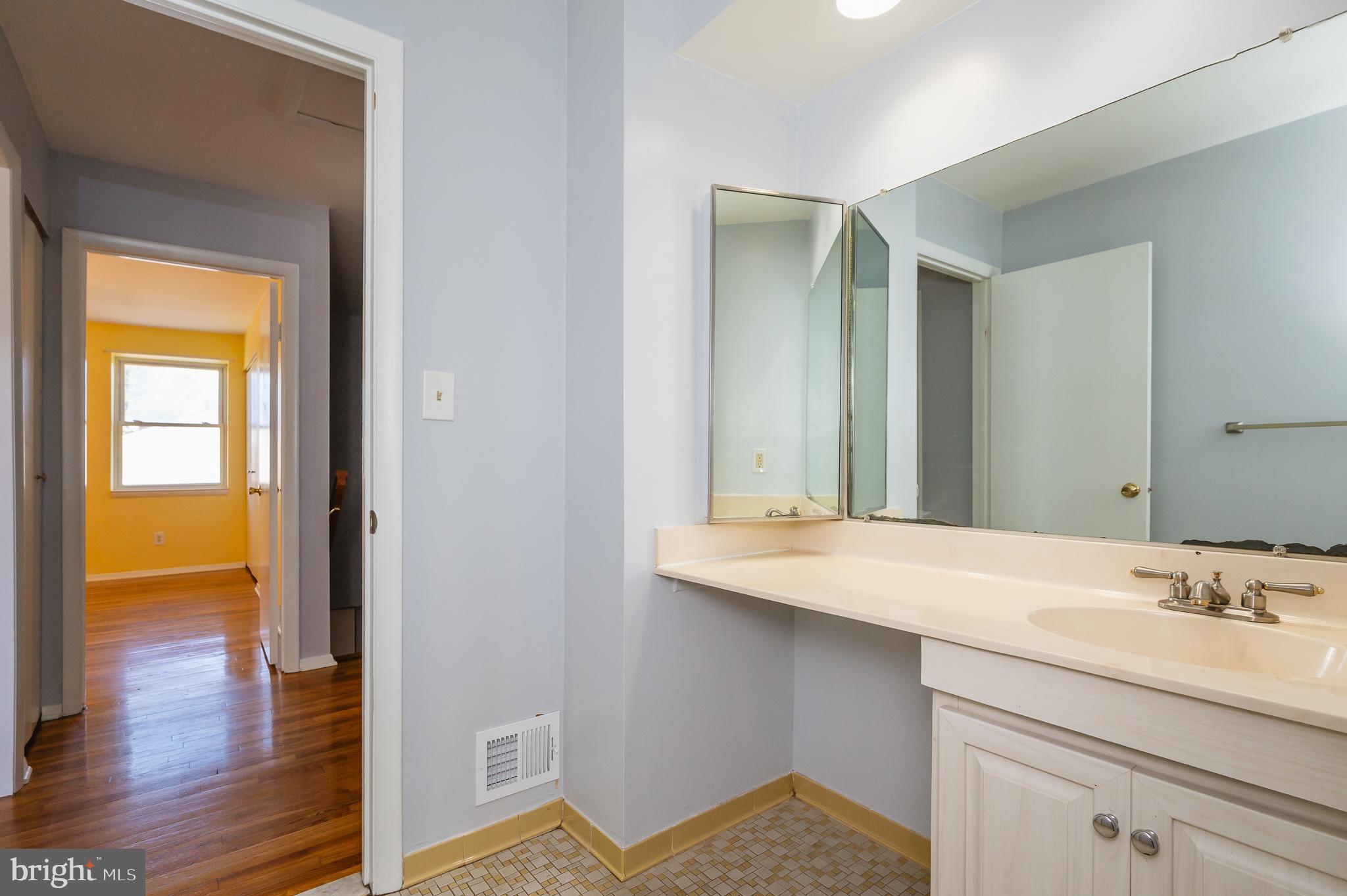 THE SILVERGATE - Residential