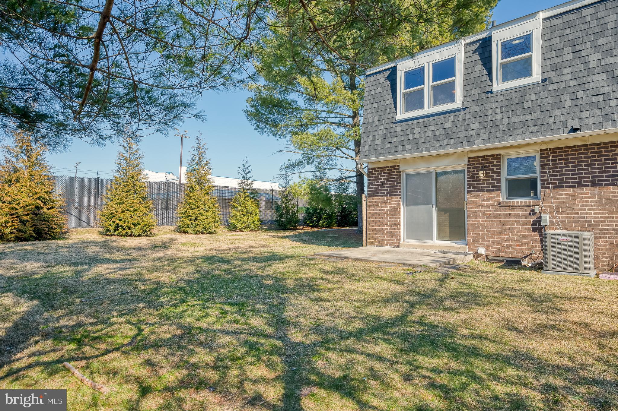 THE SILVERGATE - Residential