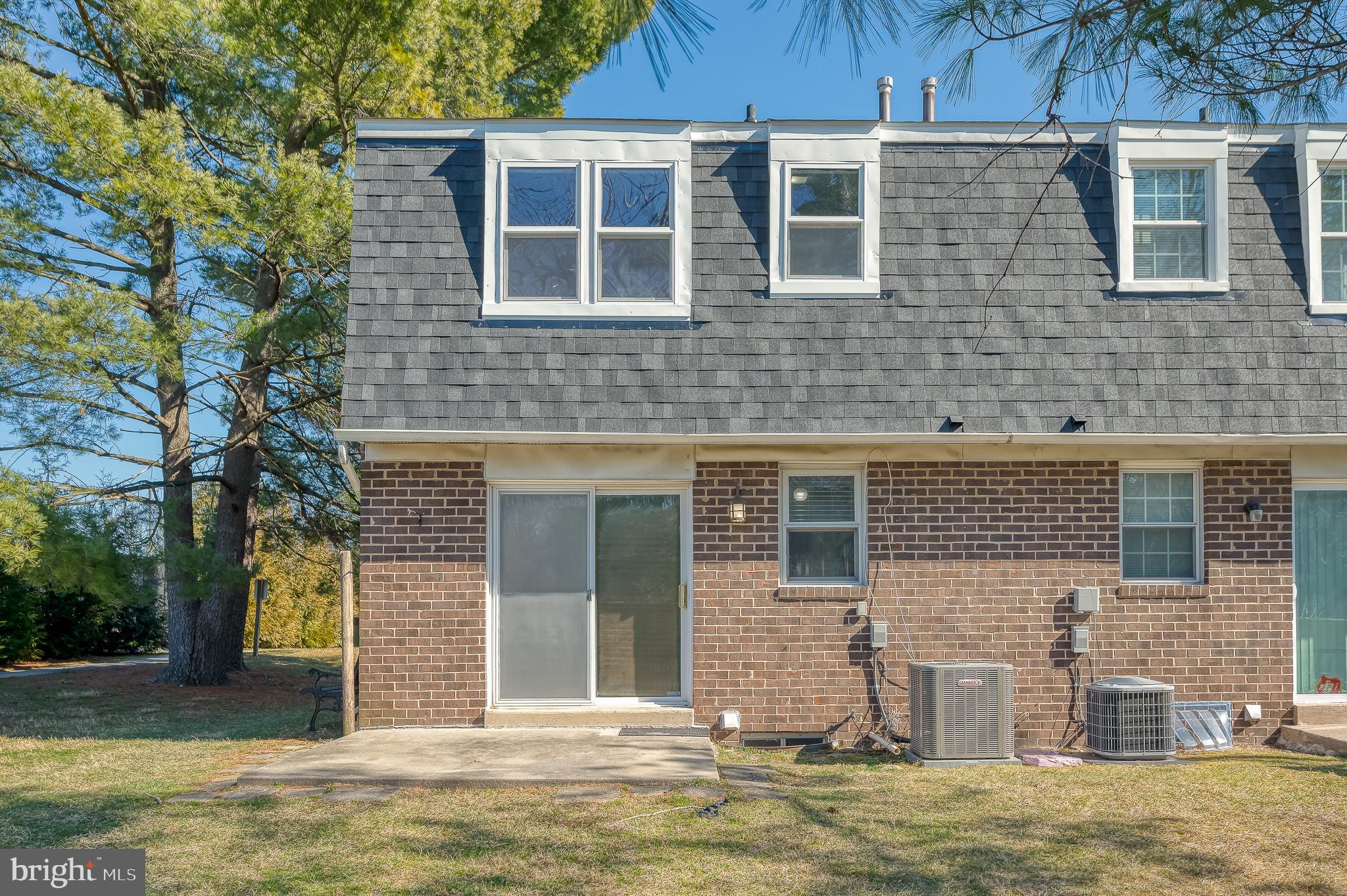 THE SILVERGATE - Residential