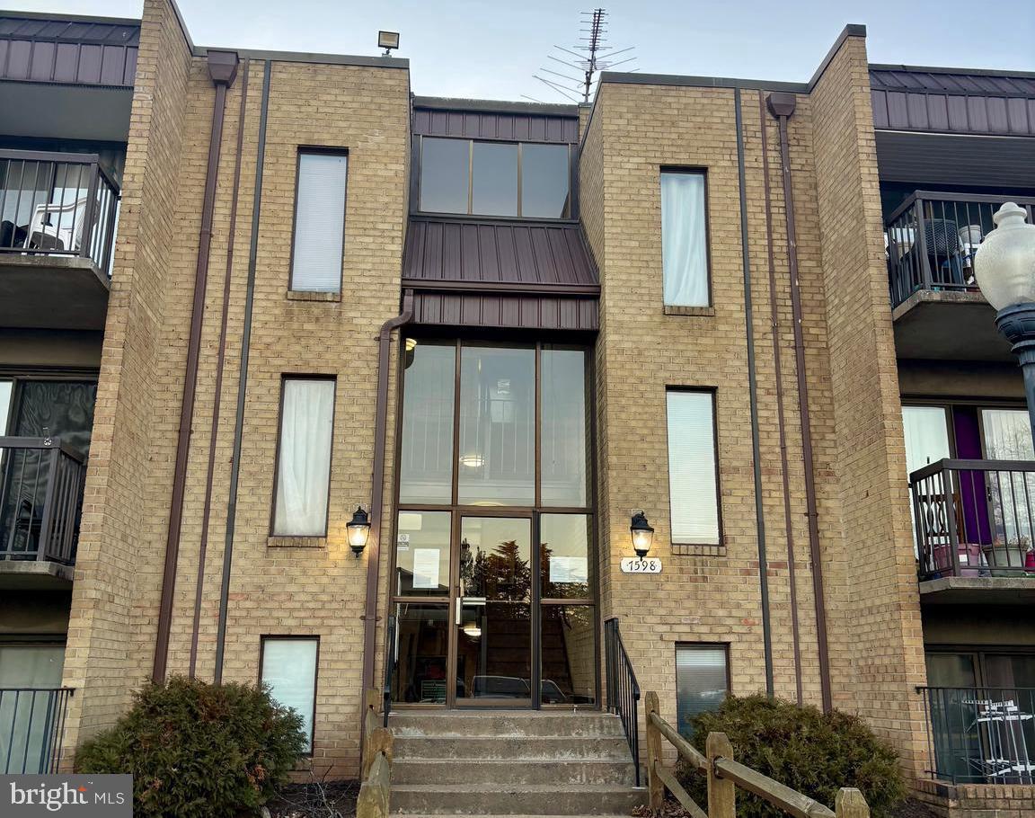 7598 GALES COURT 102