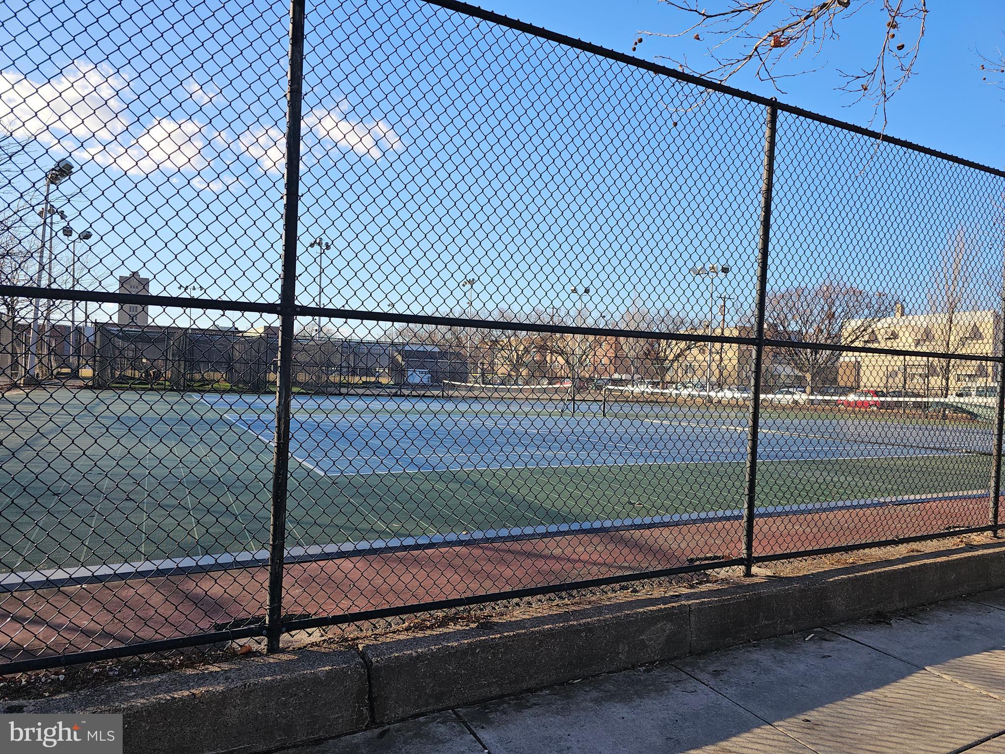 PHILADELPHIA (SOUTH) - Residential