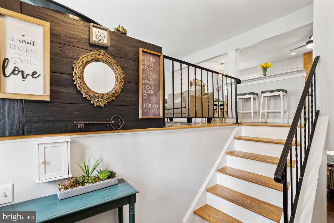 7 LILAC LANE