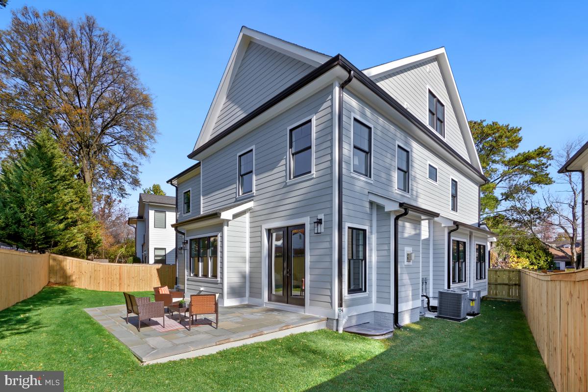 GEORGETOWN VILLAGE - Residential