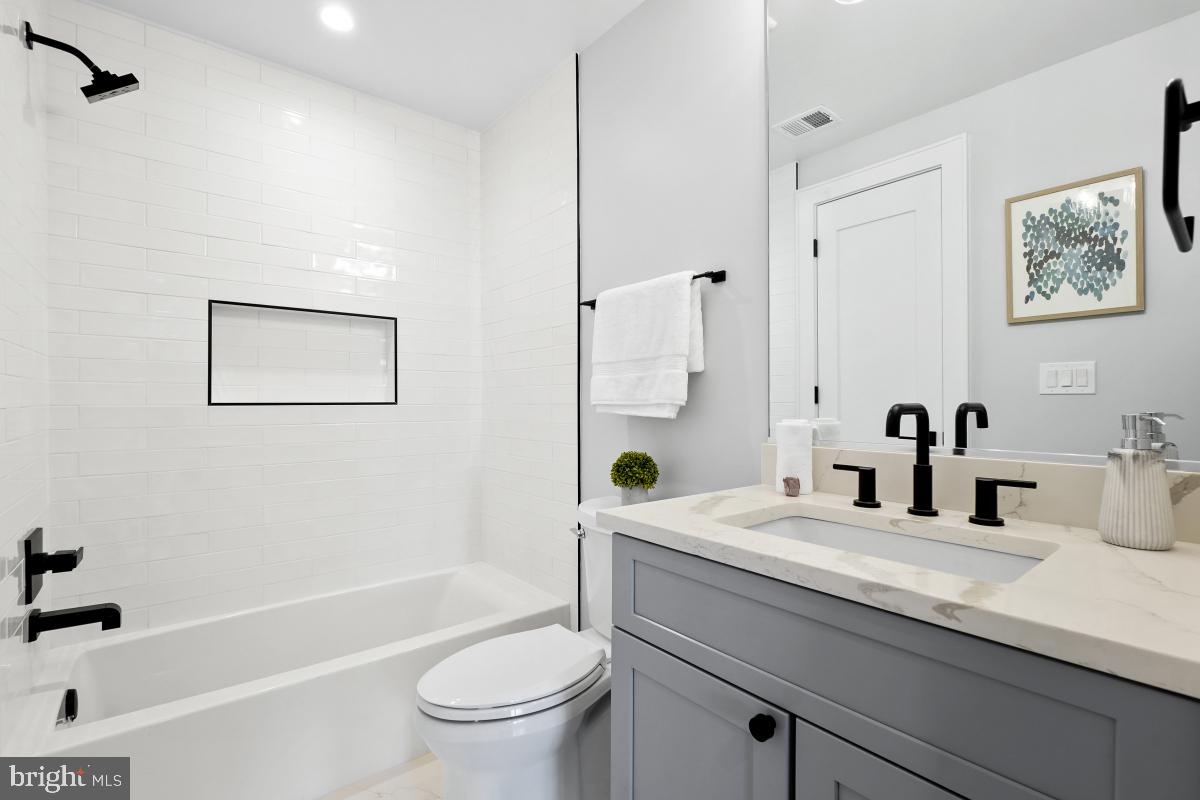 GEORGETOWN VILLAGE - Residential