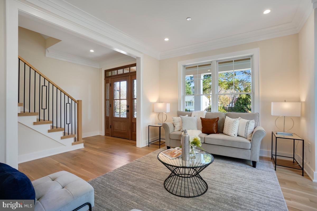 GEORGETOWN VILLAGE - Residential