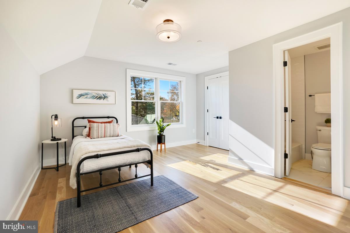 GEORGETOWN VILLAGE - Residential