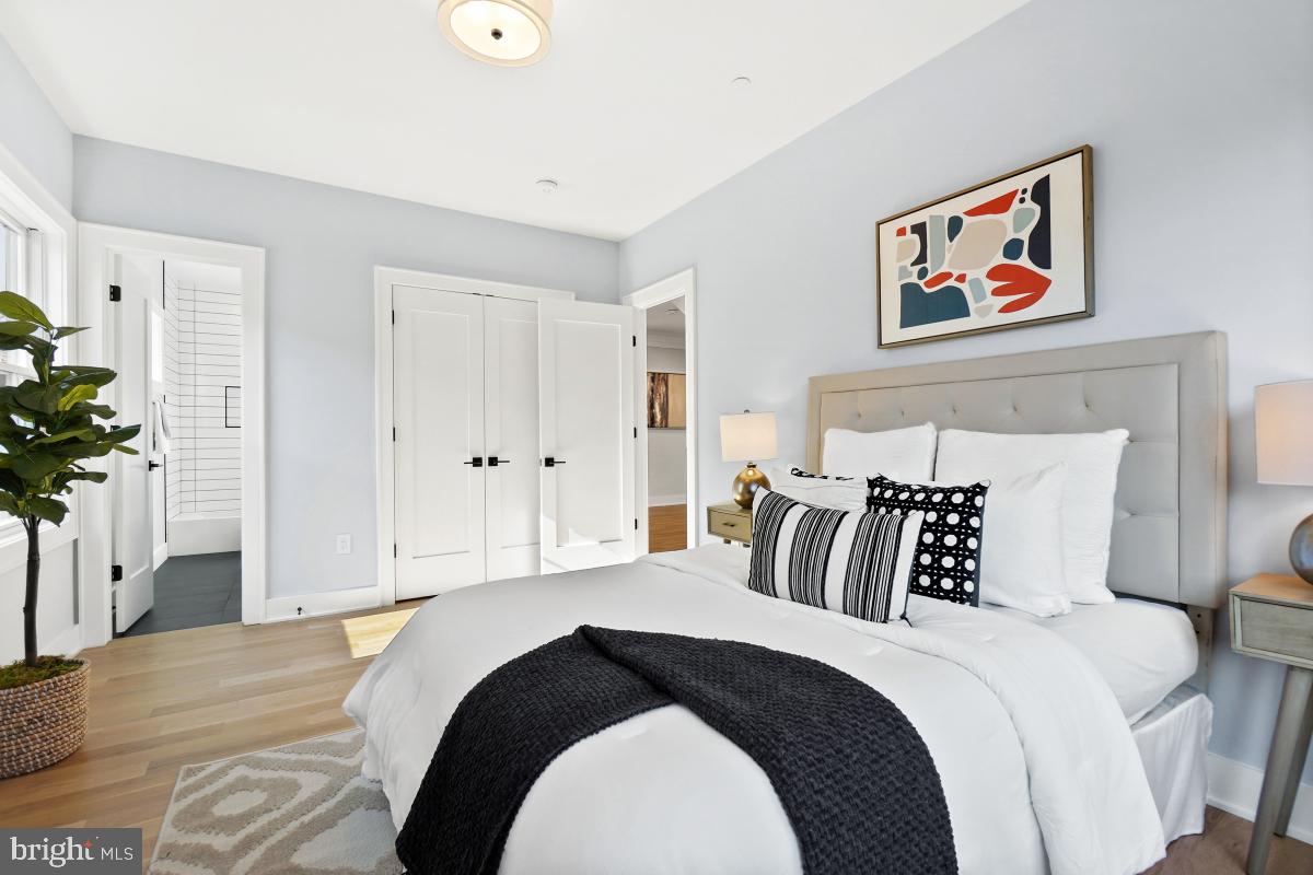 GEORGETOWN VILLAGE - Residential