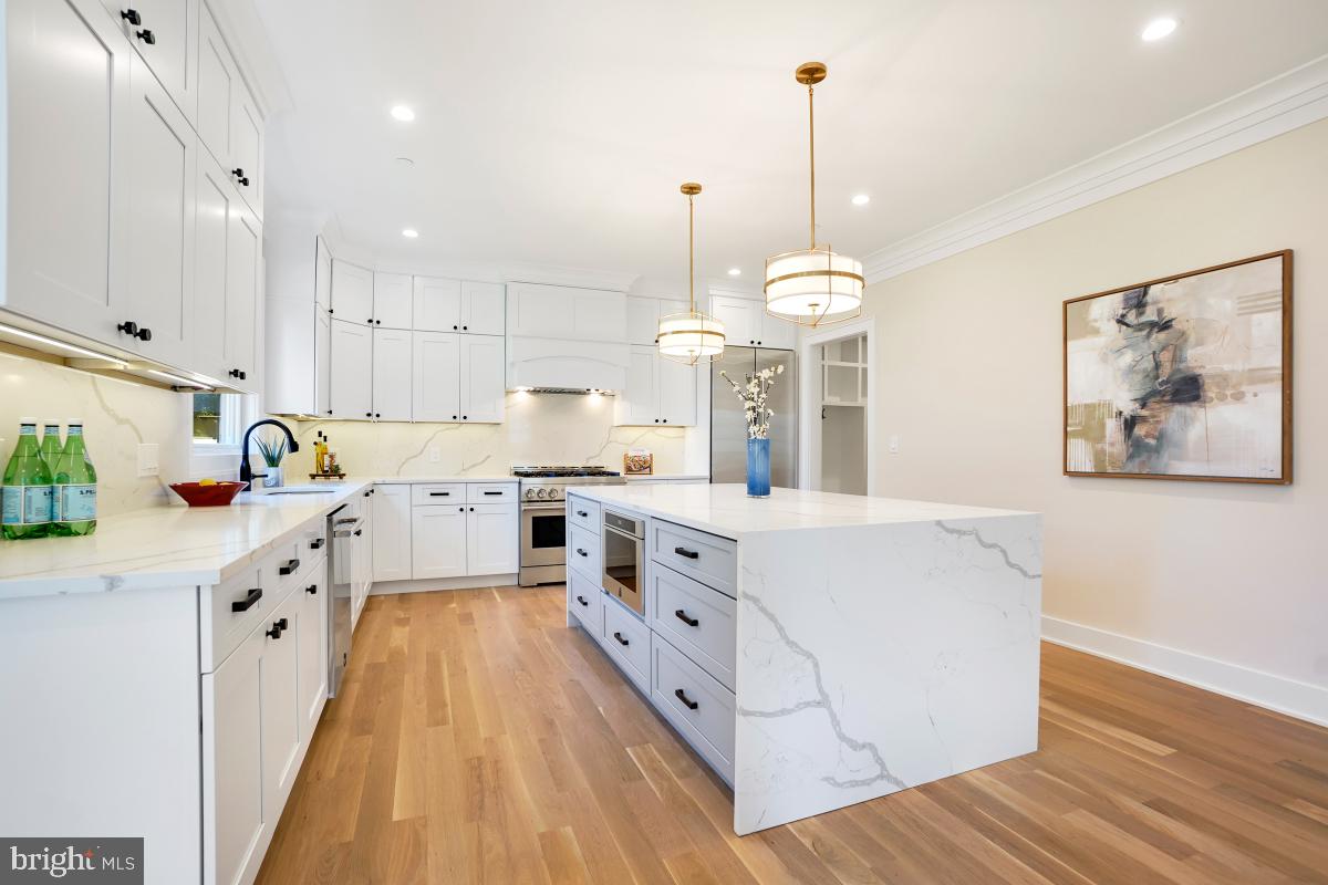 GEORGETOWN VILLAGE - Residential