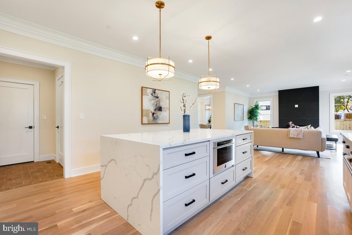 GEORGETOWN VILLAGE - Residential