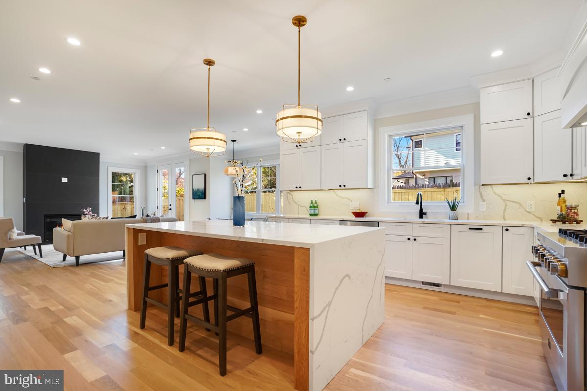 GEORGETOWN VILLAGE - Residential