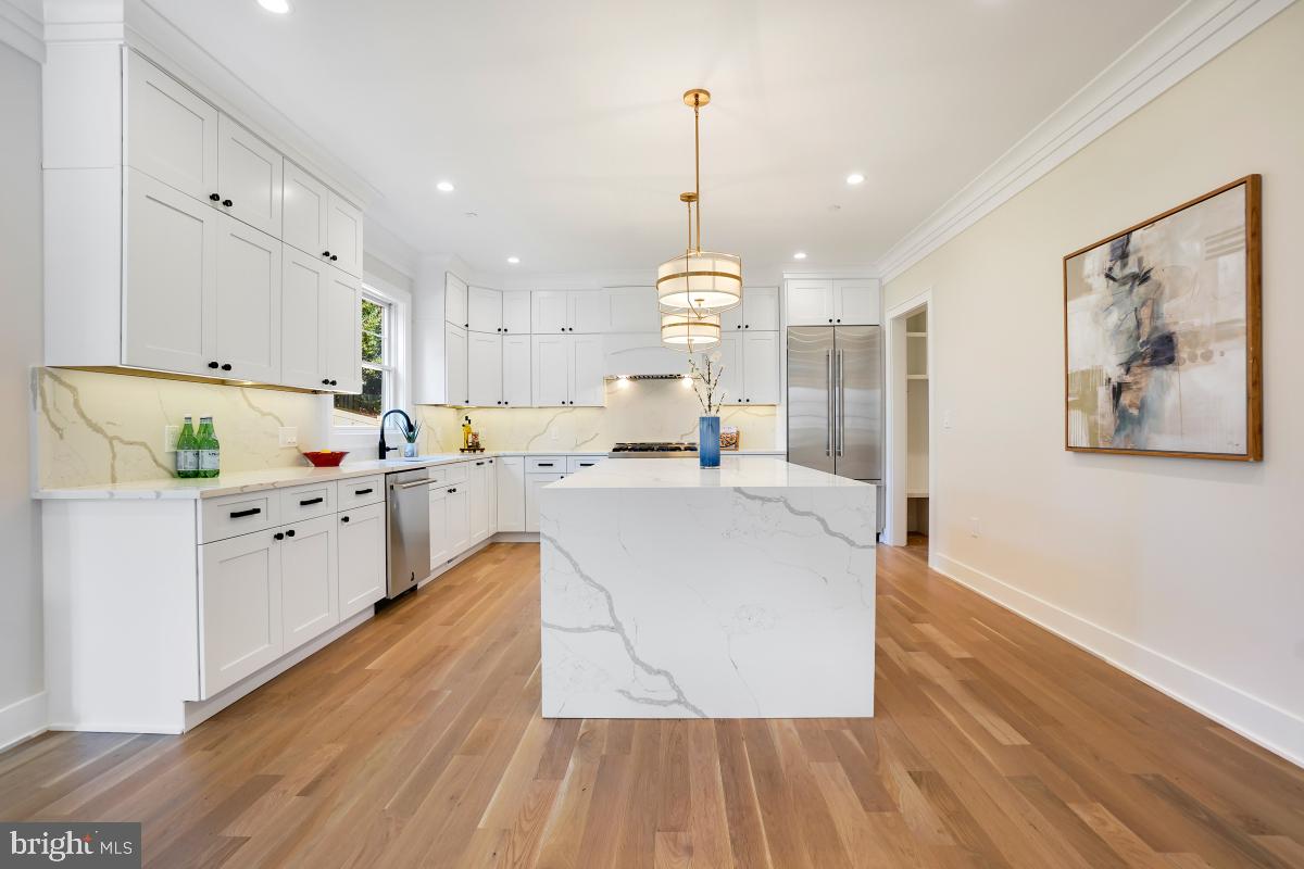 GEORGETOWN VILLAGE - Residential