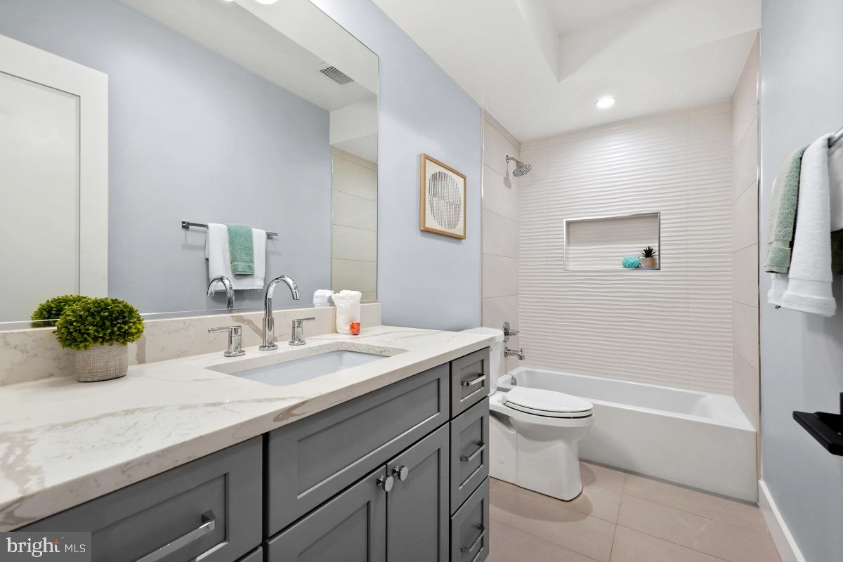 GEORGETOWN VILLAGE - Residential