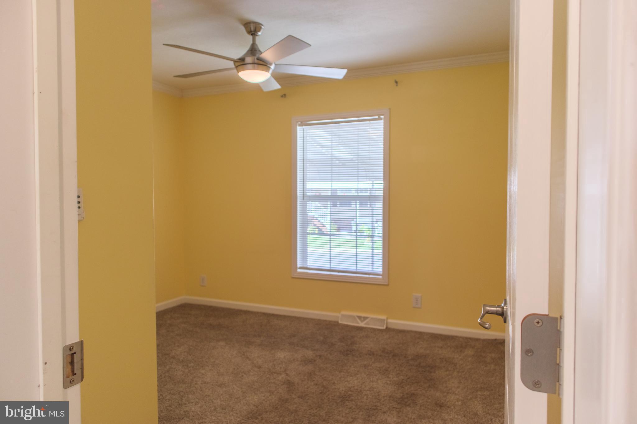 VILLAGE GREEN - Residential