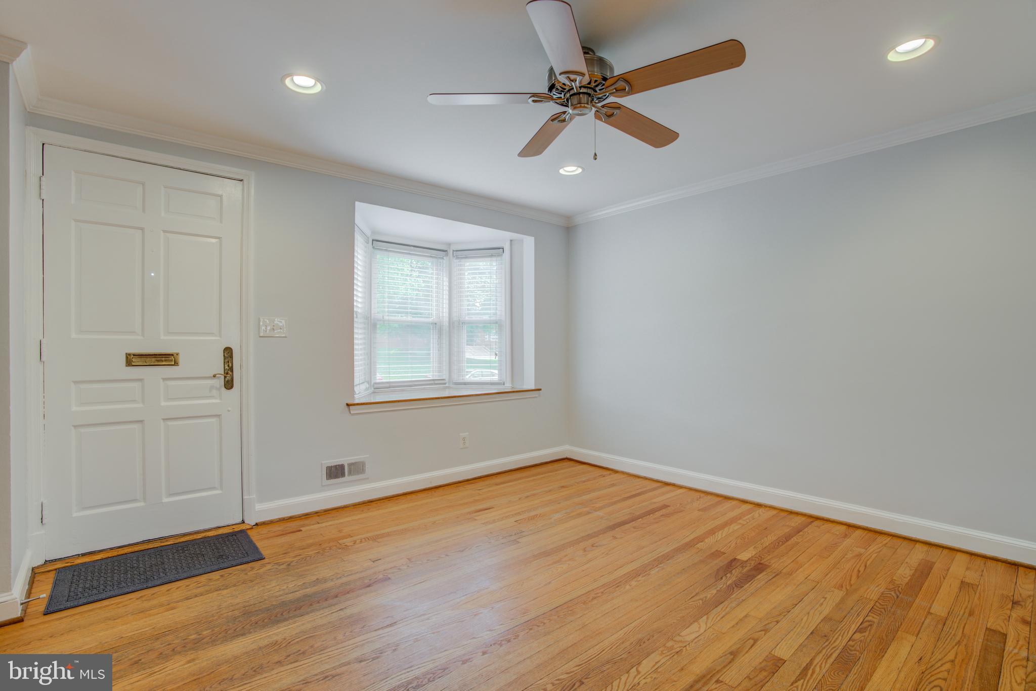 KNETTISHALL - Residential